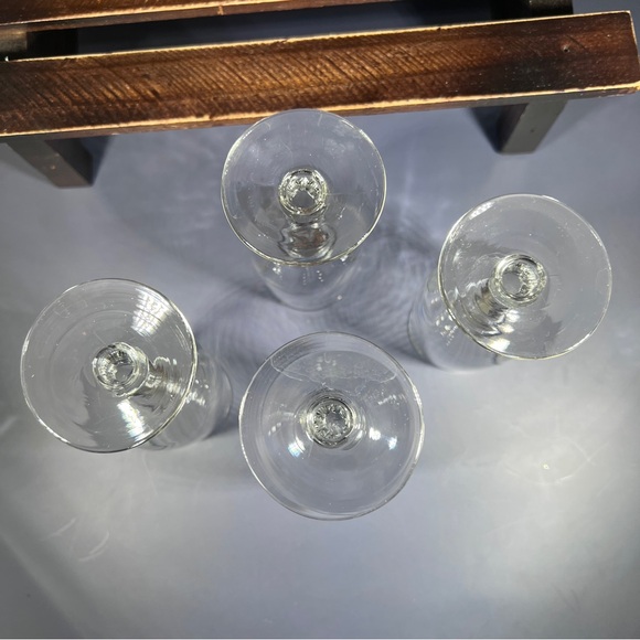 Set Of 4 Vintage Stemmed Shot Glasses White Line Cordial Sipping Great Gift - Picture 5 of 6